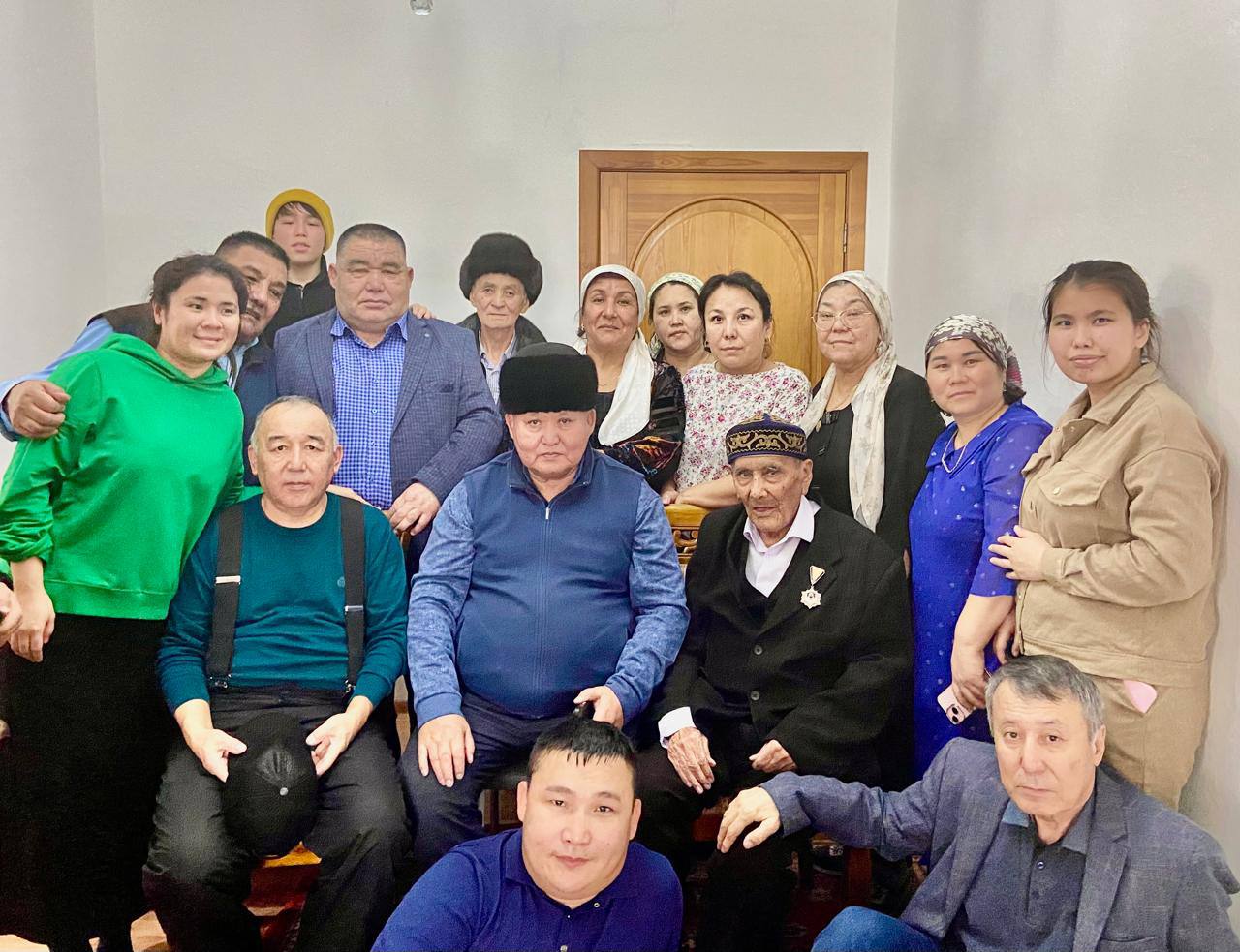 Бірінші слайд